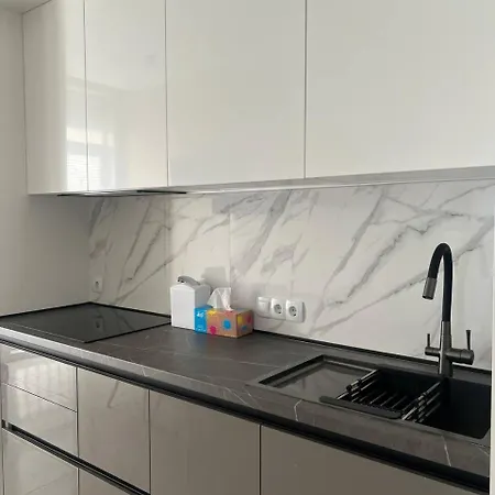 Risha Apartment *